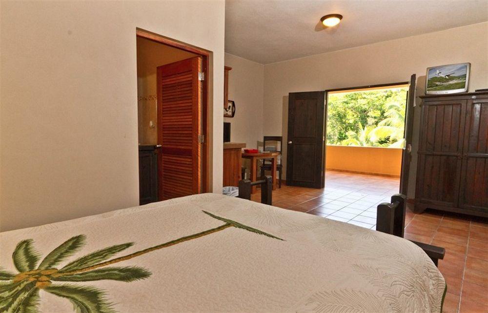 Las Palmas Inn รินกอน ภายนอก รูปภาพ